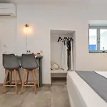 Venetian 2 Apartamento Naxos City