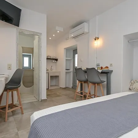 Venetian Ii Apartment Naxos City