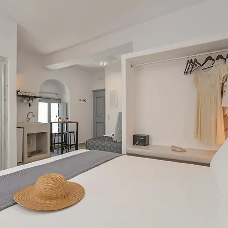 Venetian 2 * Naxos City