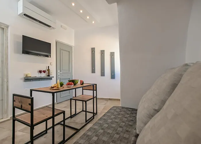 Apartment Venetian 2 Naxos City